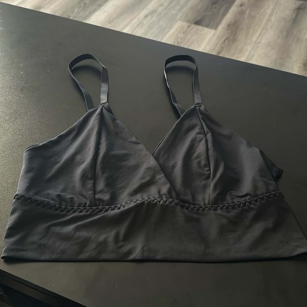 Black crop top